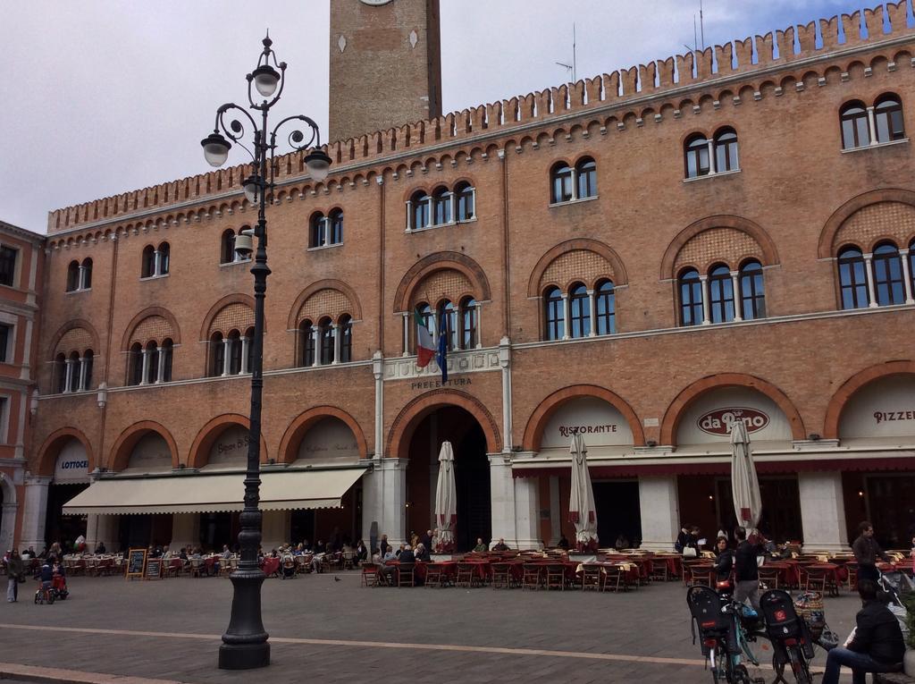 La Loggia Al Duomo - Treviso Apartment Exterior photo