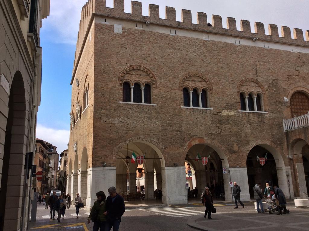 La Loggia Al Duomo - Treviso Apartment Exterior photo